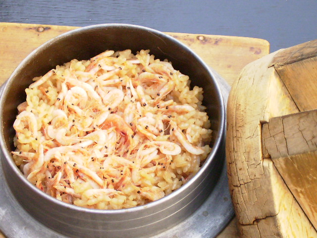 桜海老の釜めし