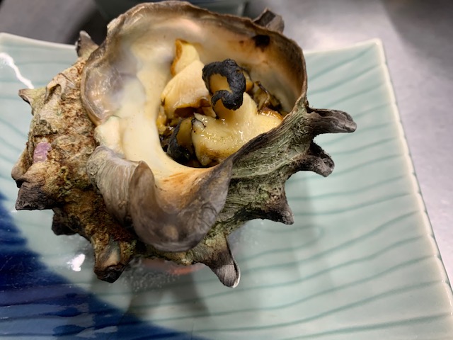 サザエのつぼ焼き